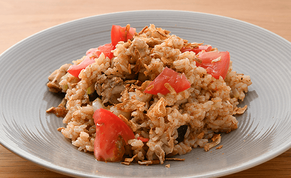 冷蔵庫の余り野菜で作るビリヤニ風炊き込みご飯の画像